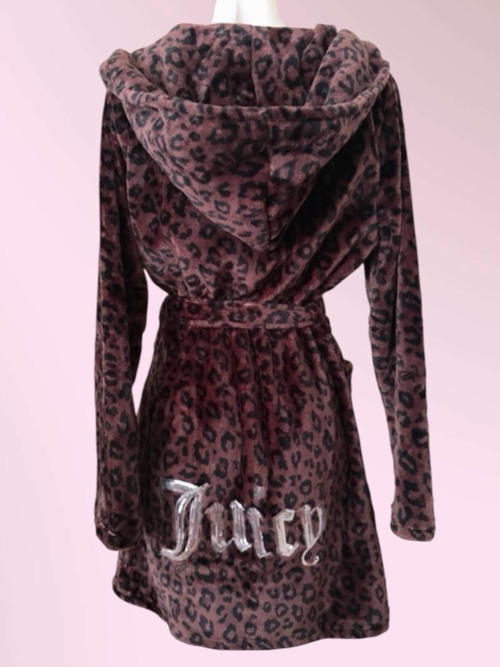 (NWT) Juicy Couture Sequin Women’s Plush Leopard Print Hooded Robe